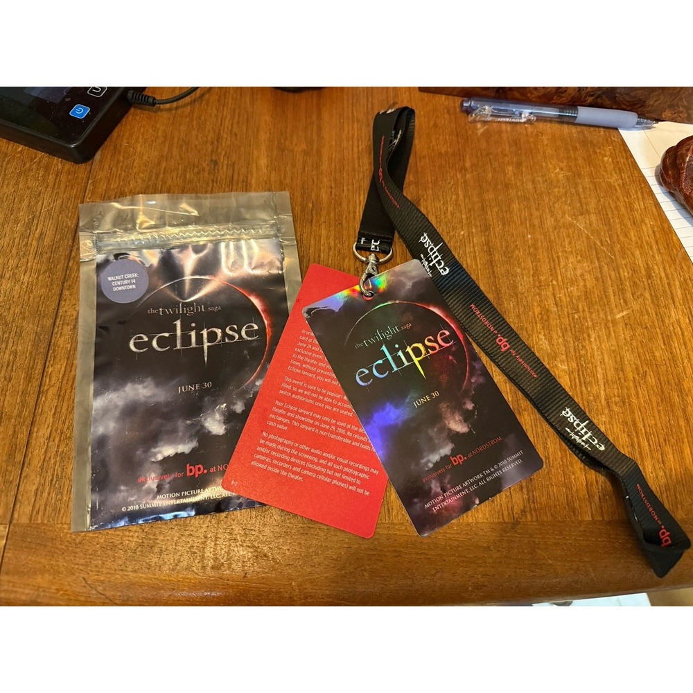 2010 Twilight Saga Eclipse Movie Premiere Badge & Lanyard BP Nordstrom New